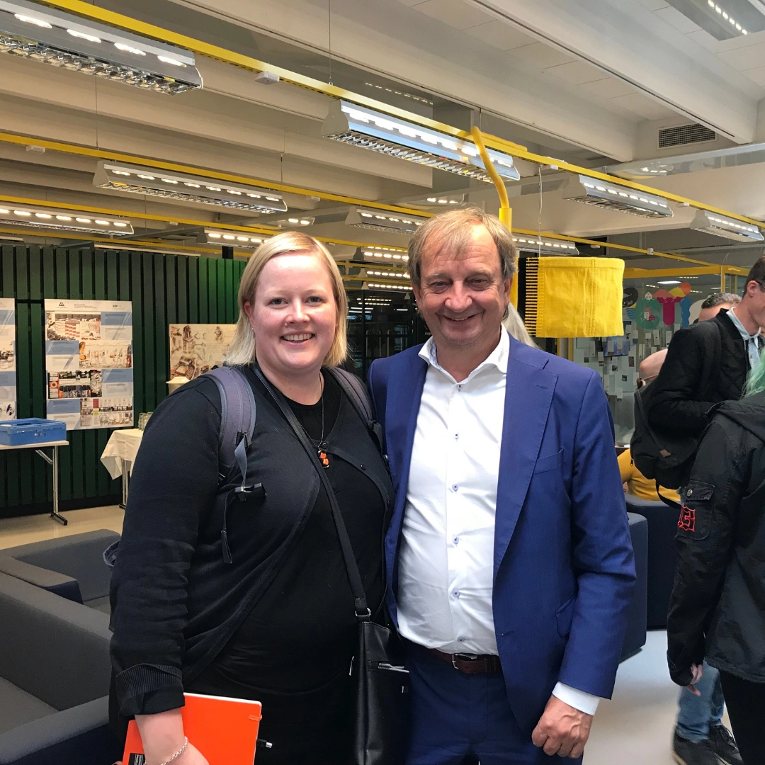 Punakynäpaholainen ja Hjallis Harkimo